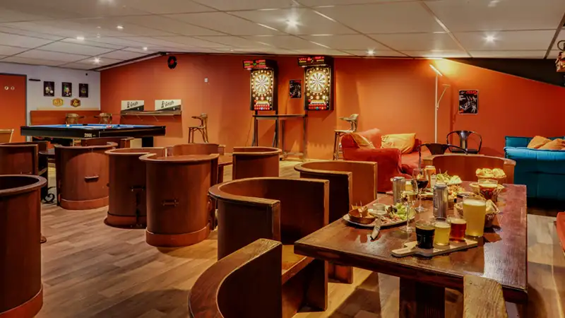 mezzanine billard flechette